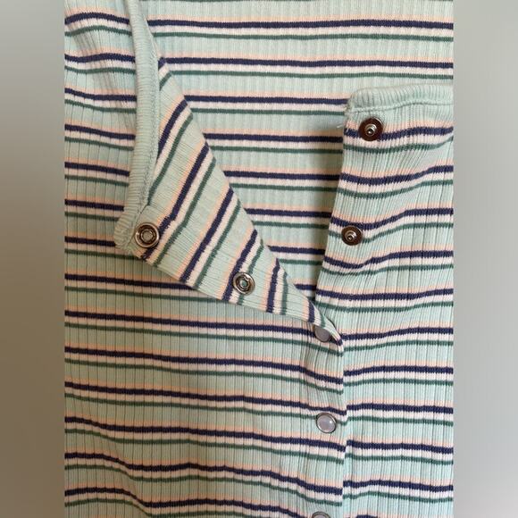 Levi’s Button Up Y2K Western Style Blue Striped Cropped Tee 100% Cotton Size XL - Picture 4 of 6